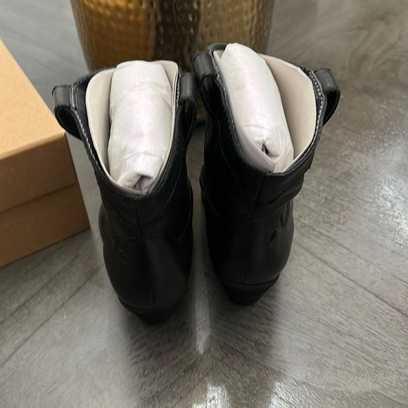 ZODIAC Women's Roslyn Western Booties - Picture 8 of 14